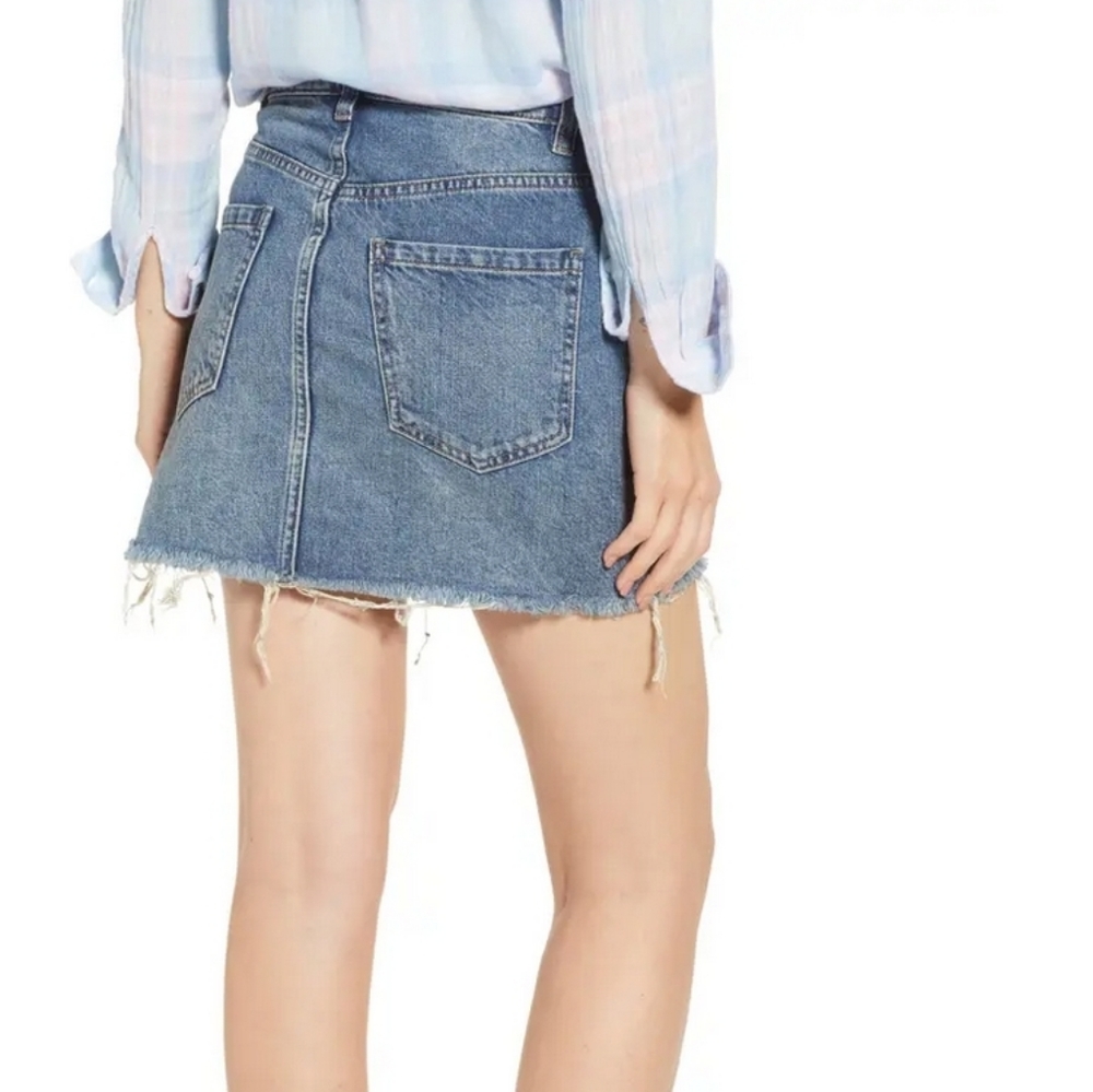 Free People We The Free Denim Zipper Skirt Size 29 - Picture 2 of 7